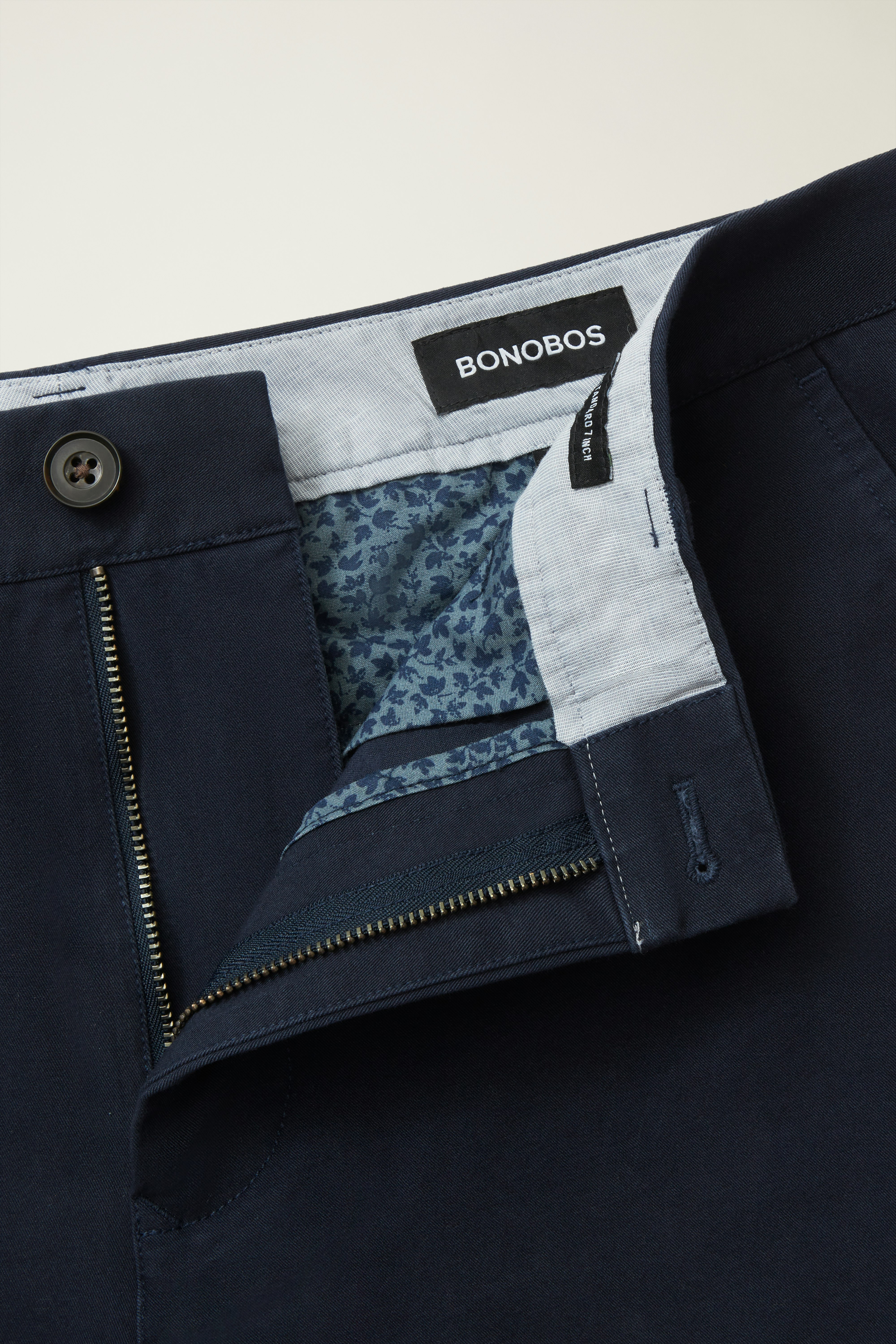 The Chino 2.0 deep navy