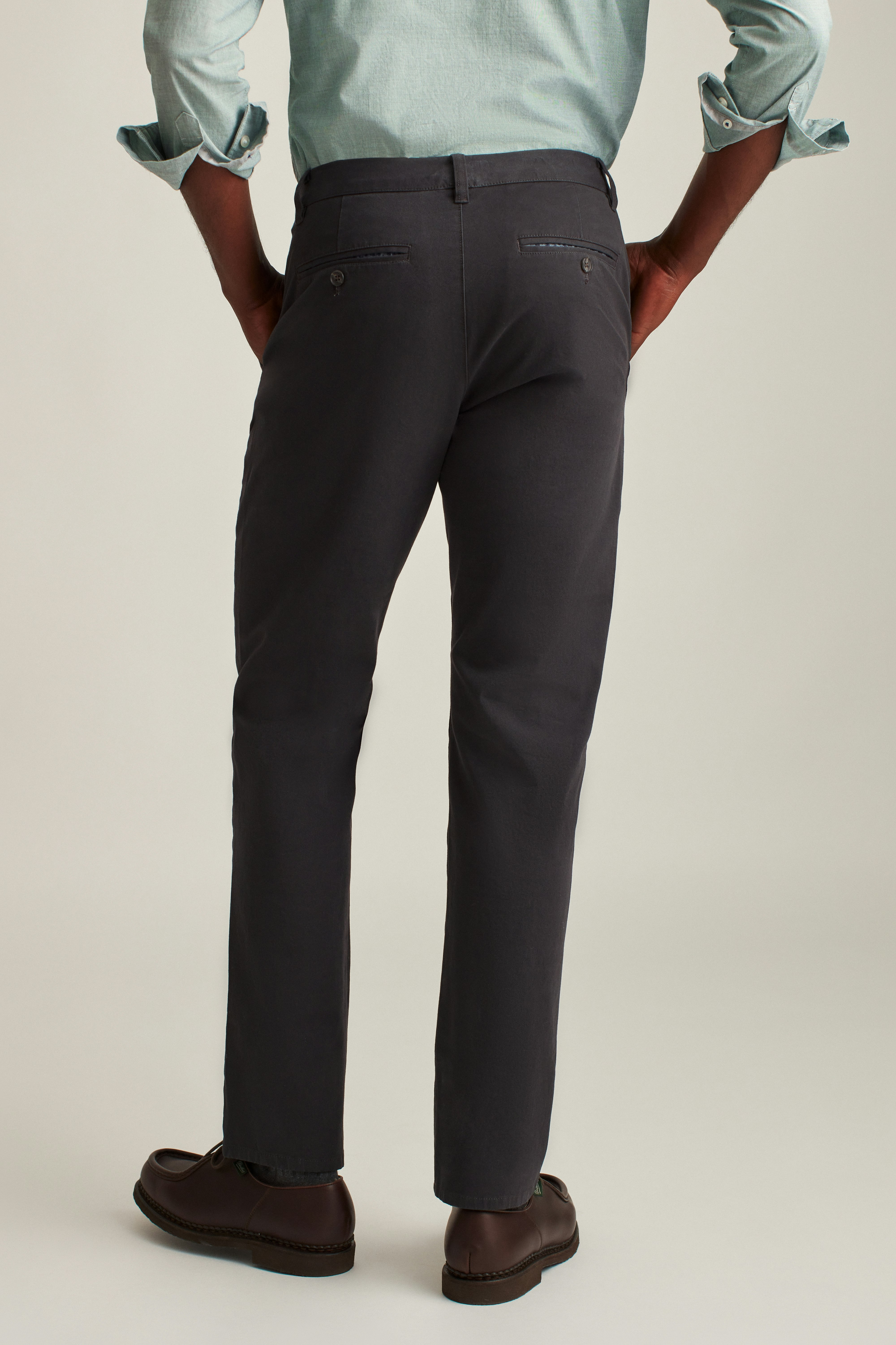 The Chino 2.0 faded black