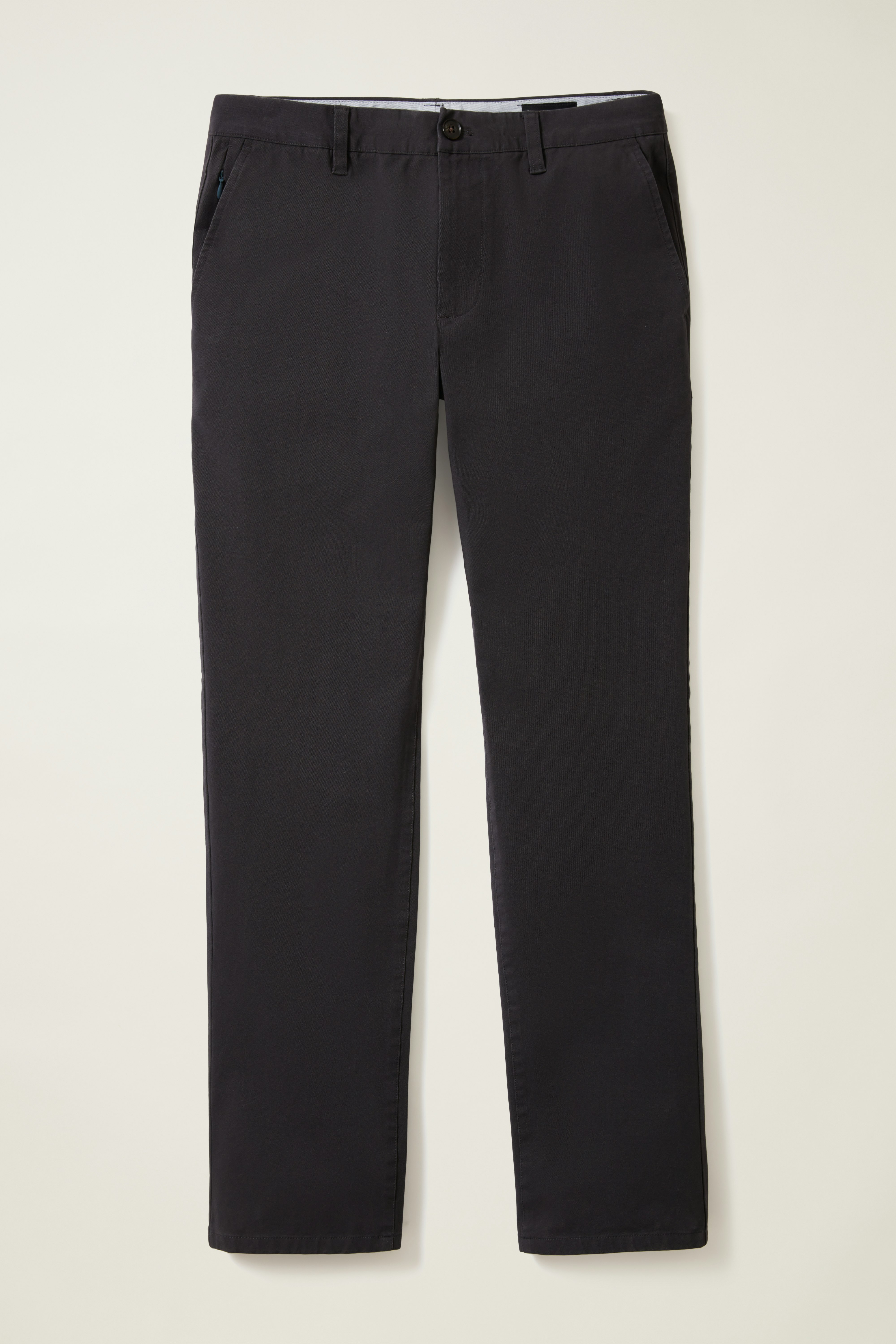 The Chino 2.0 faded black