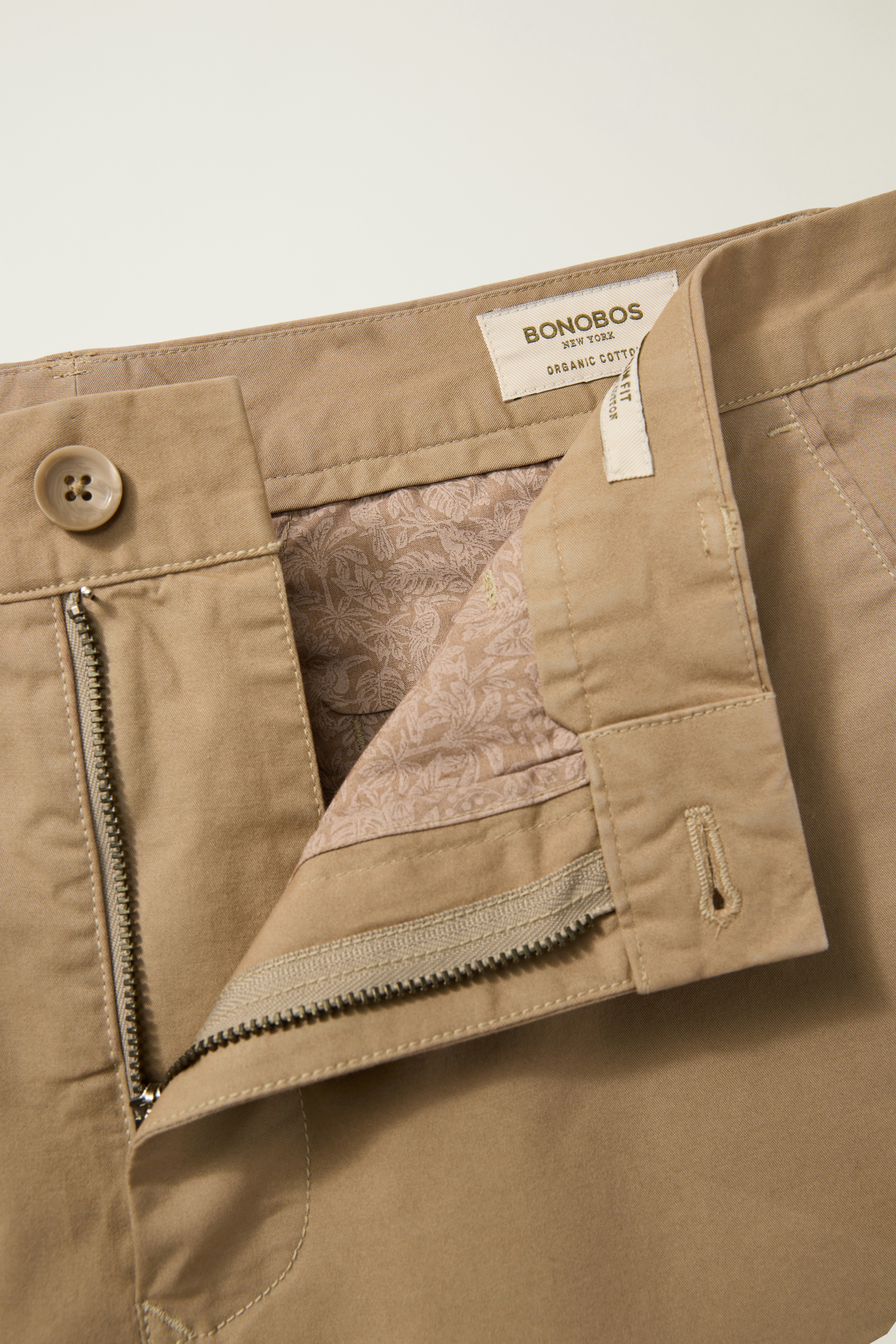 Lightweight Chino wooden brown