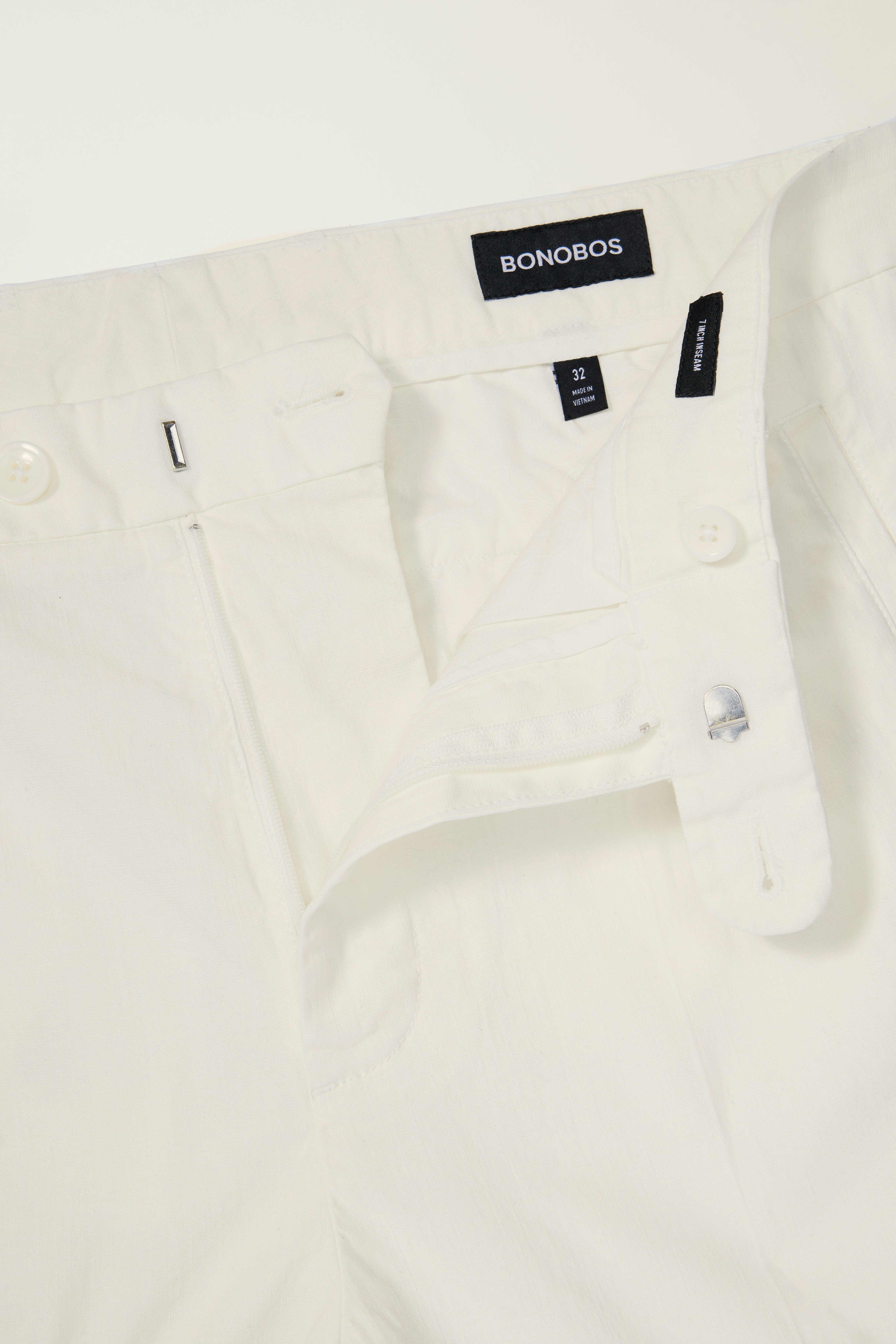 Coastal Linen Short coconut milk