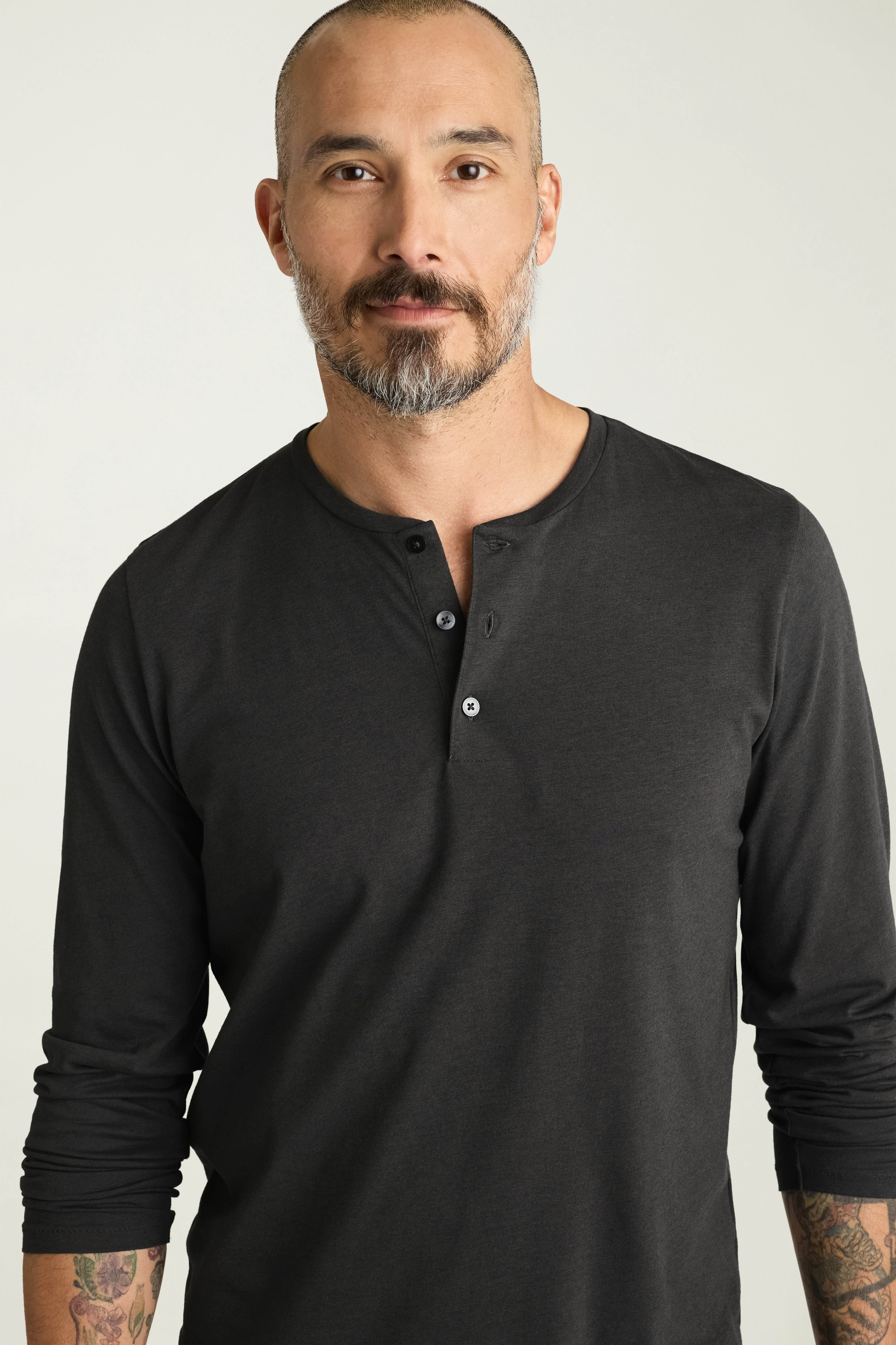 Pima Performance Long Sleeve Henley grey