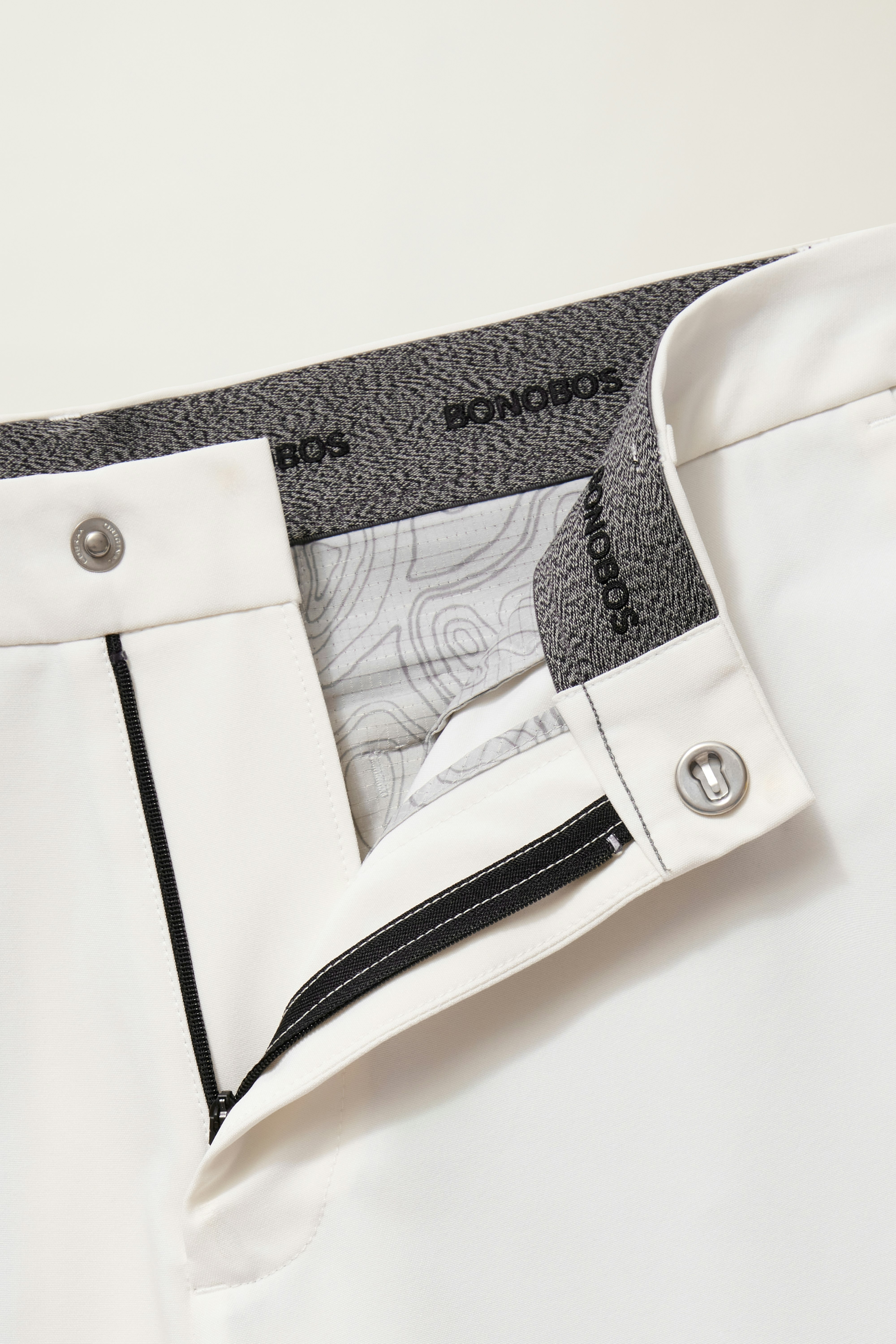 Performance Link Shorts coconut milk