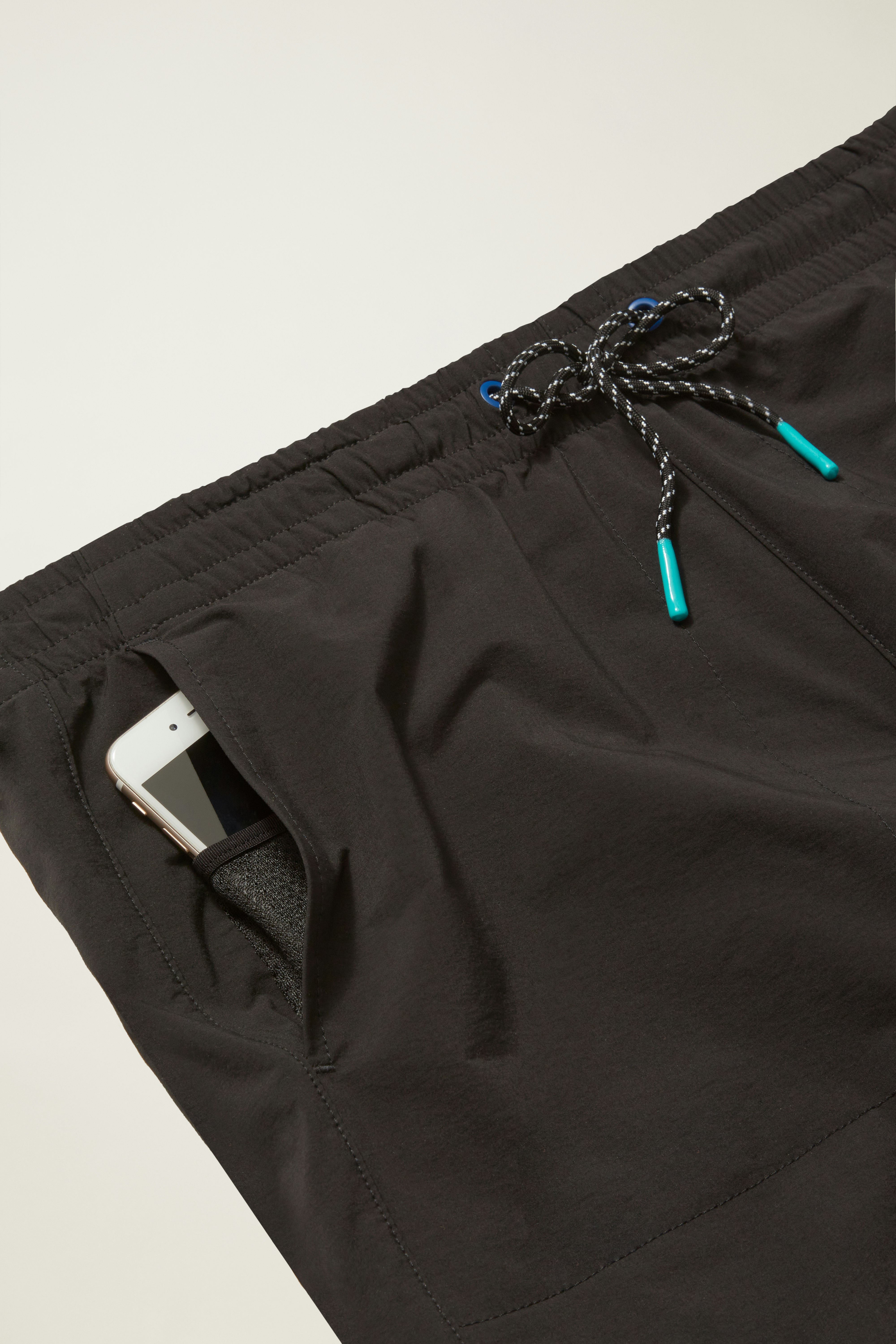 The Rec Short black