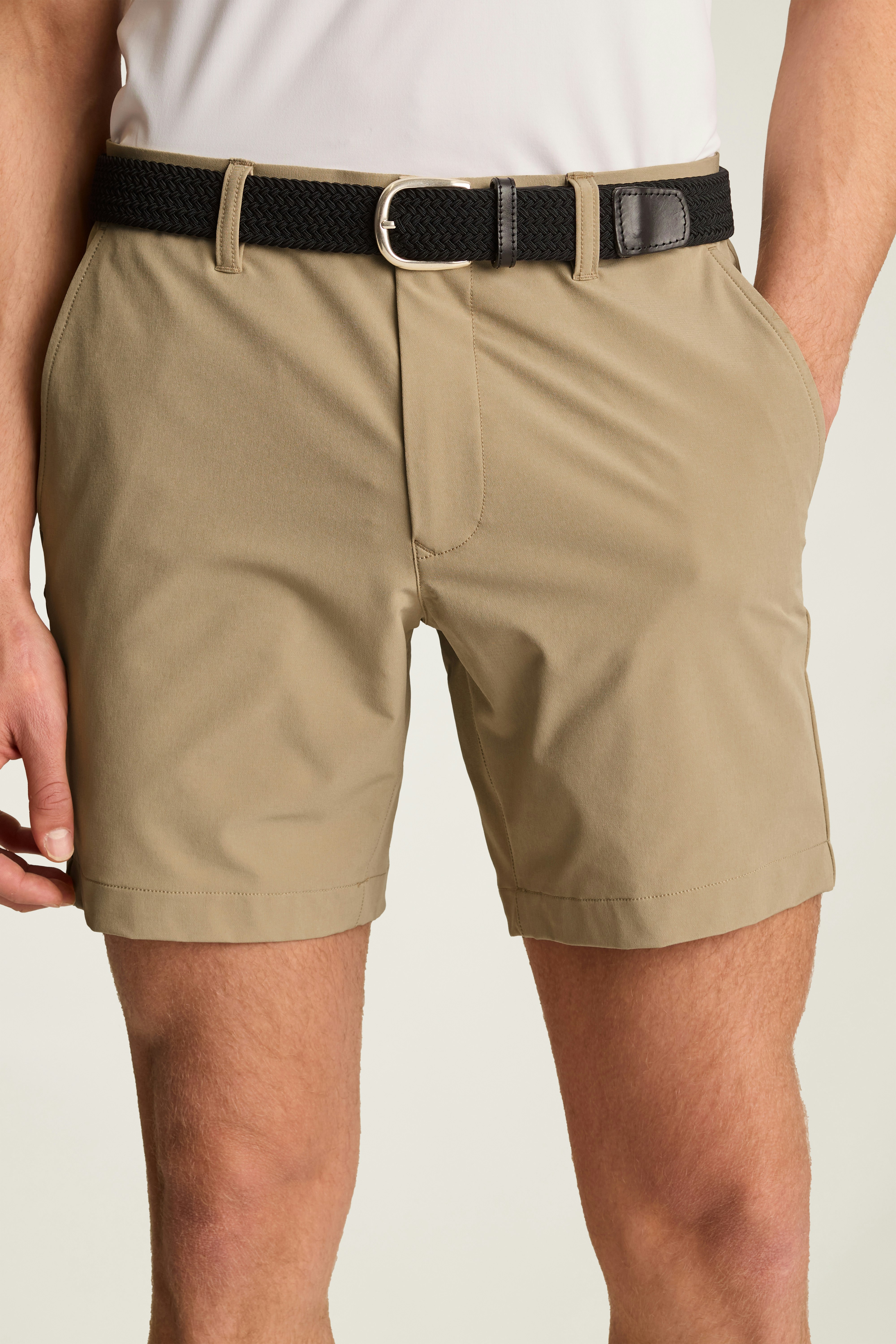 Course Legend Shorts sand trap tan