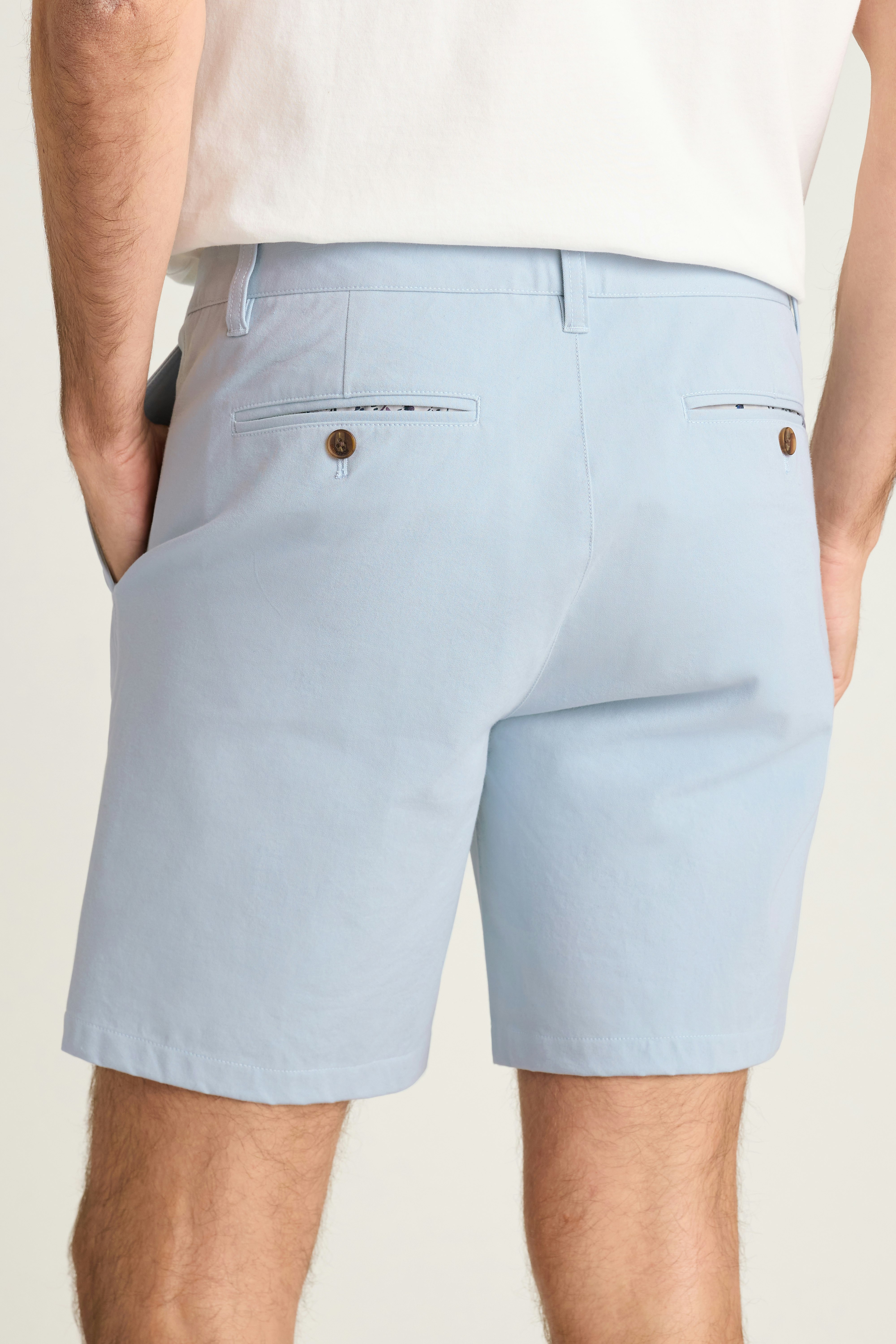The Chino Short 2.0 celestial blue