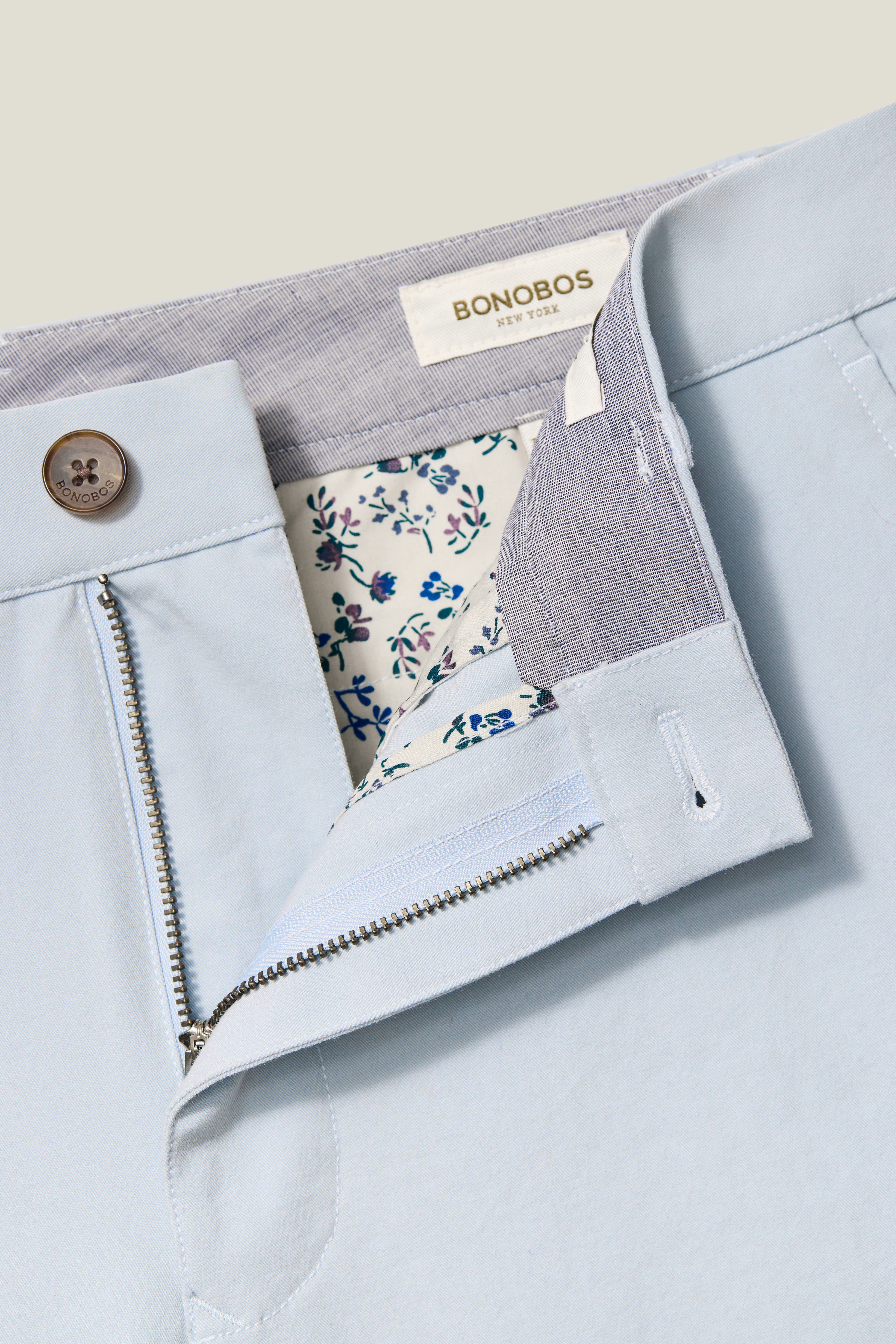 The Chino Short 2.0 celestial blue