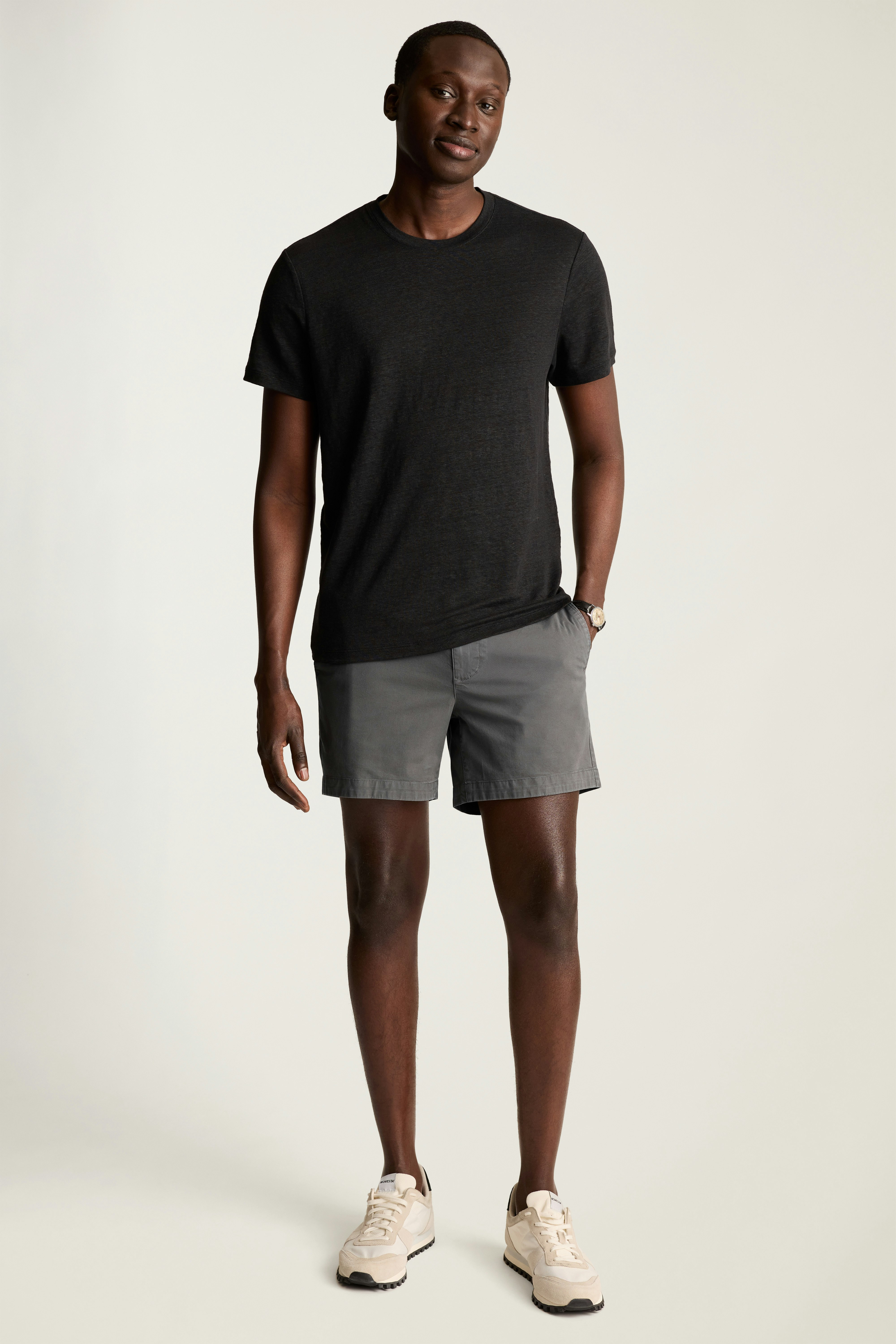 Lightweight Chino Short smoke grey