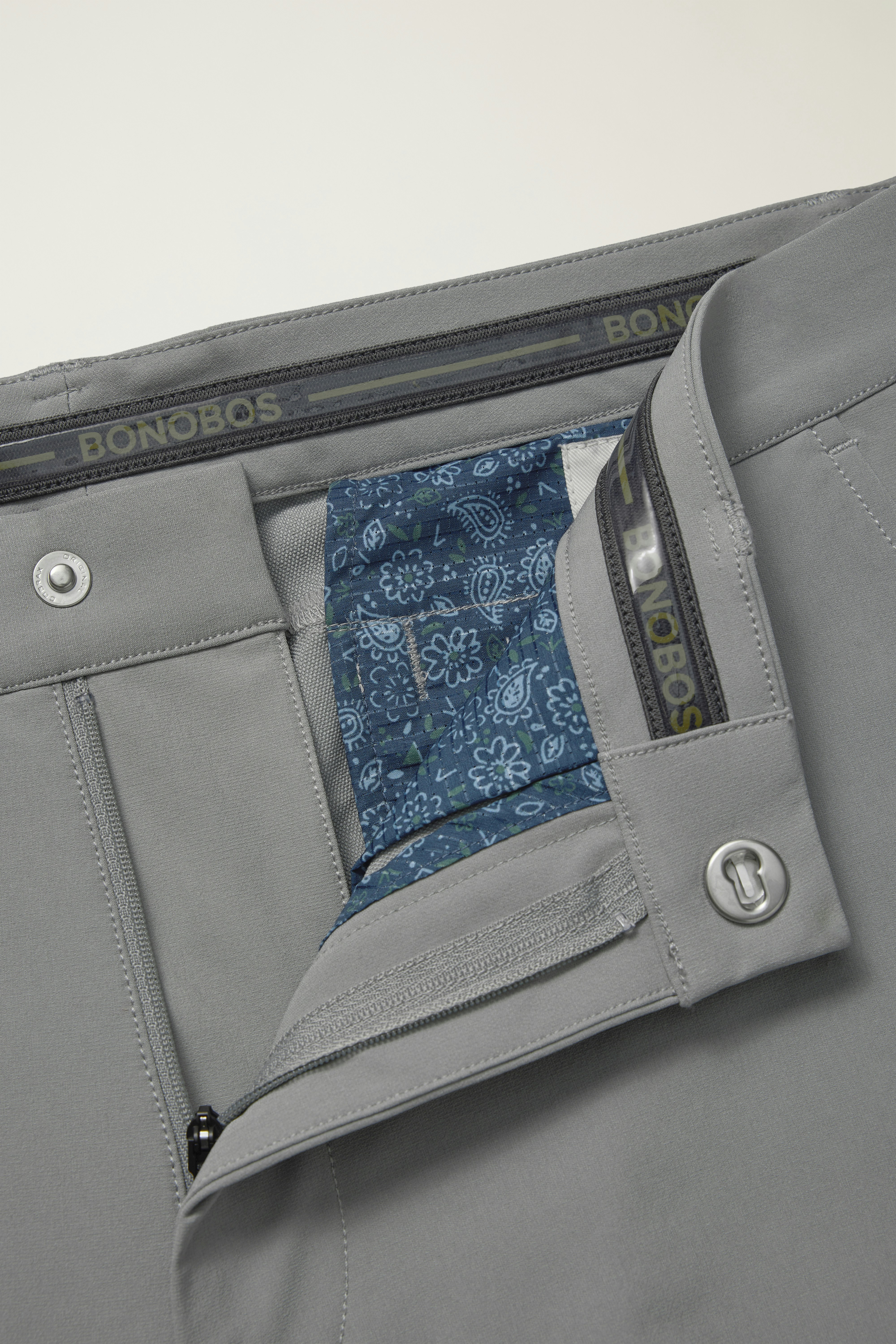 Course Legend Shorts monument grey