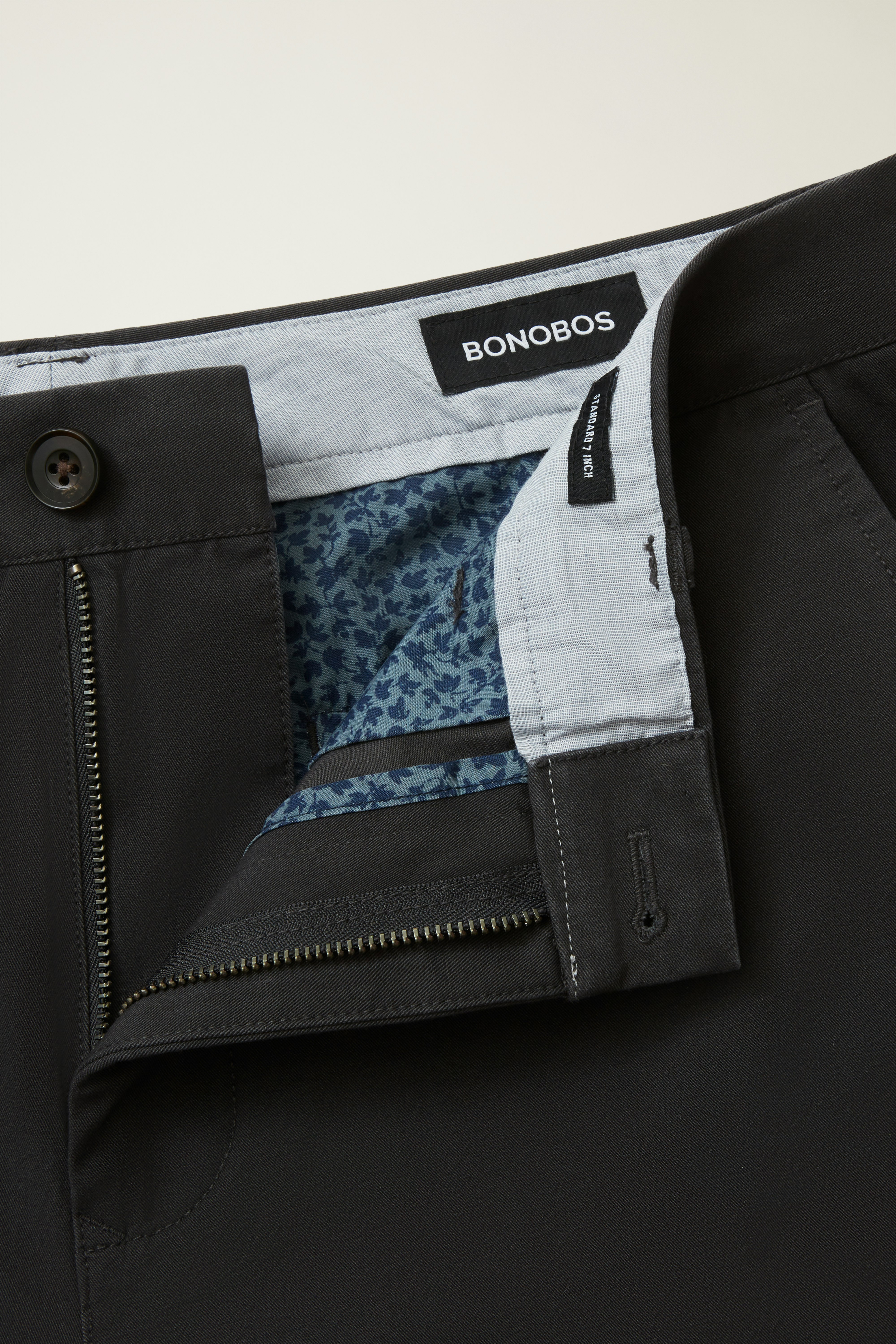 The Chino 2.0 - Straight Fit faded black